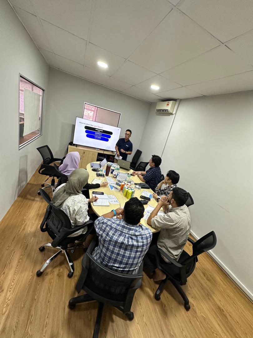 Presentation & Briefing