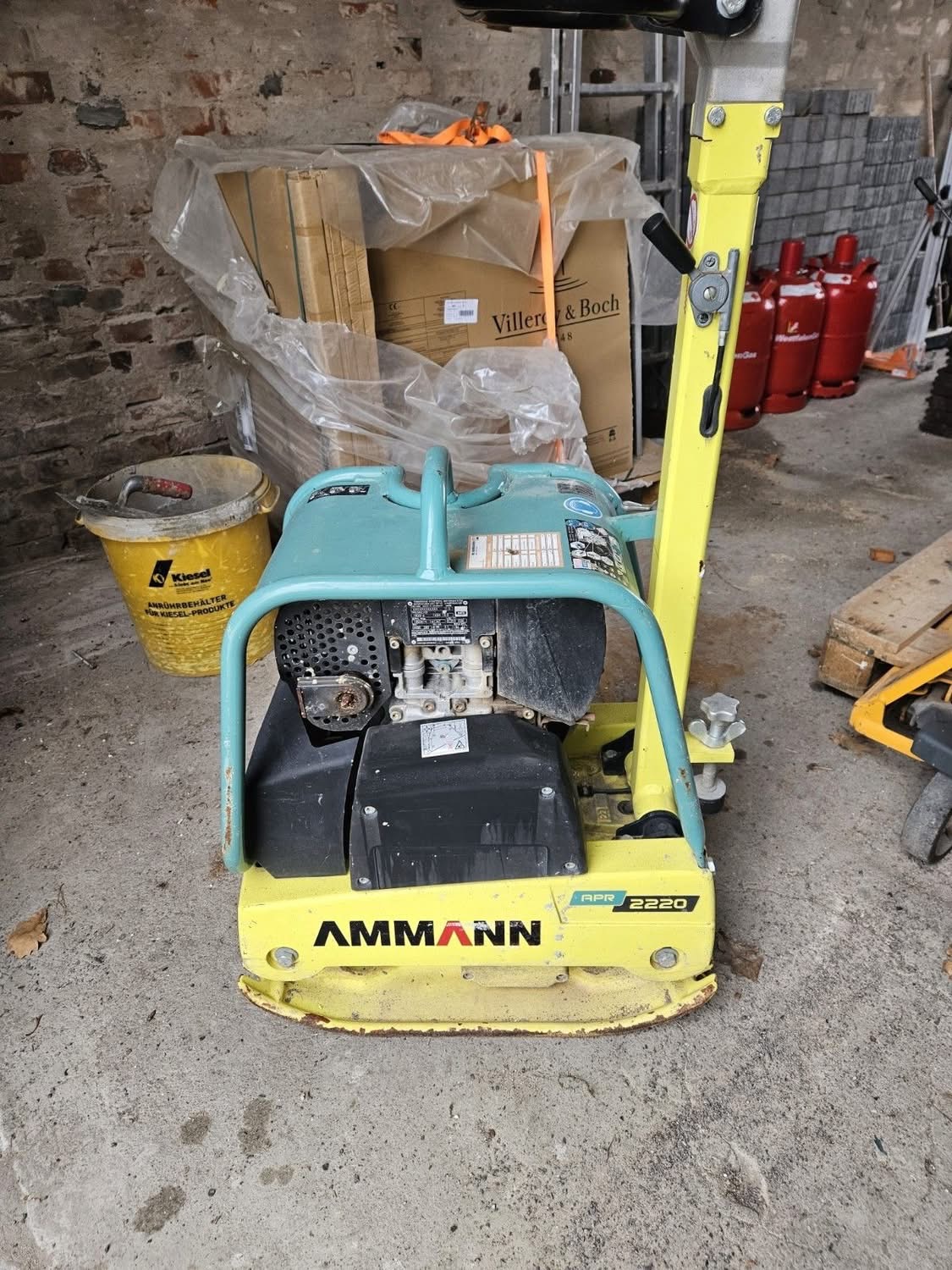Rüttelplatte AMMANN Diesel