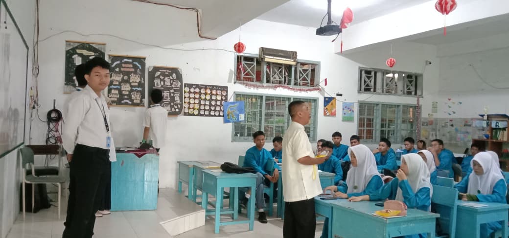 Kelas Teori