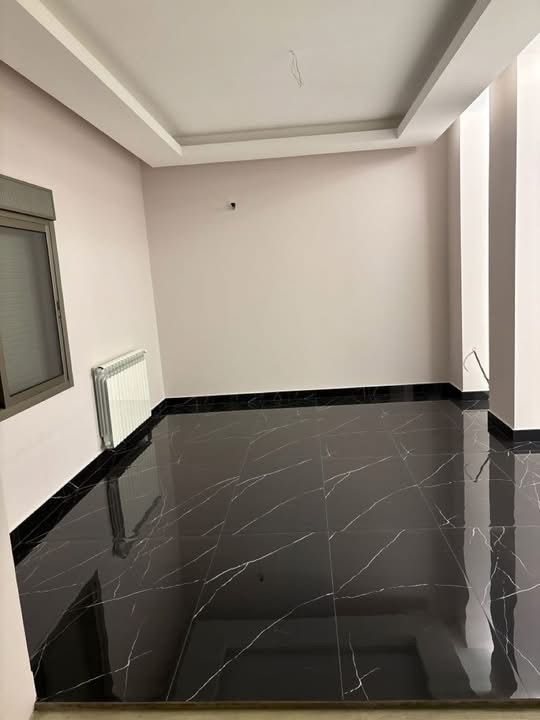 Marble floor tiling