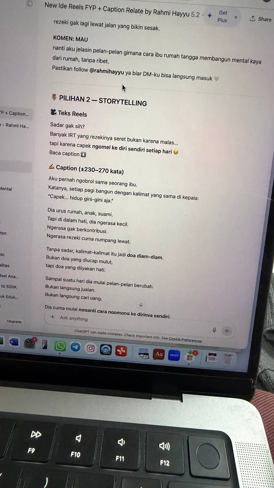 Contoh dokumen ide konten di layar laptop