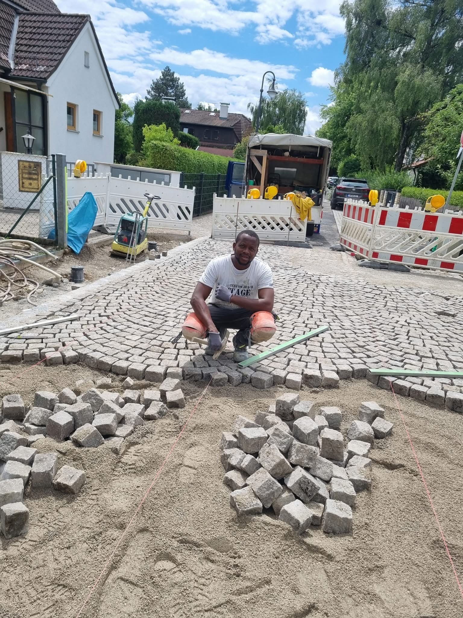 Premium Handwerksmeister bei der Arbeit