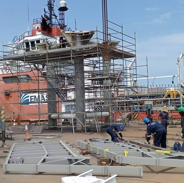 Fabrication d'équipements industriels sur mesure AGCMCI