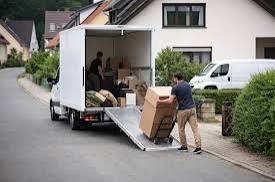 Professionelle Entrümpelung in Augsburg – unser Team bei der Arbeit