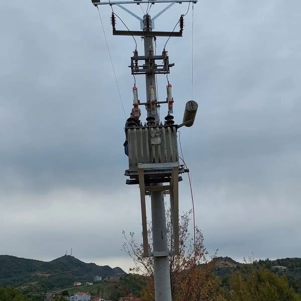 Strommast