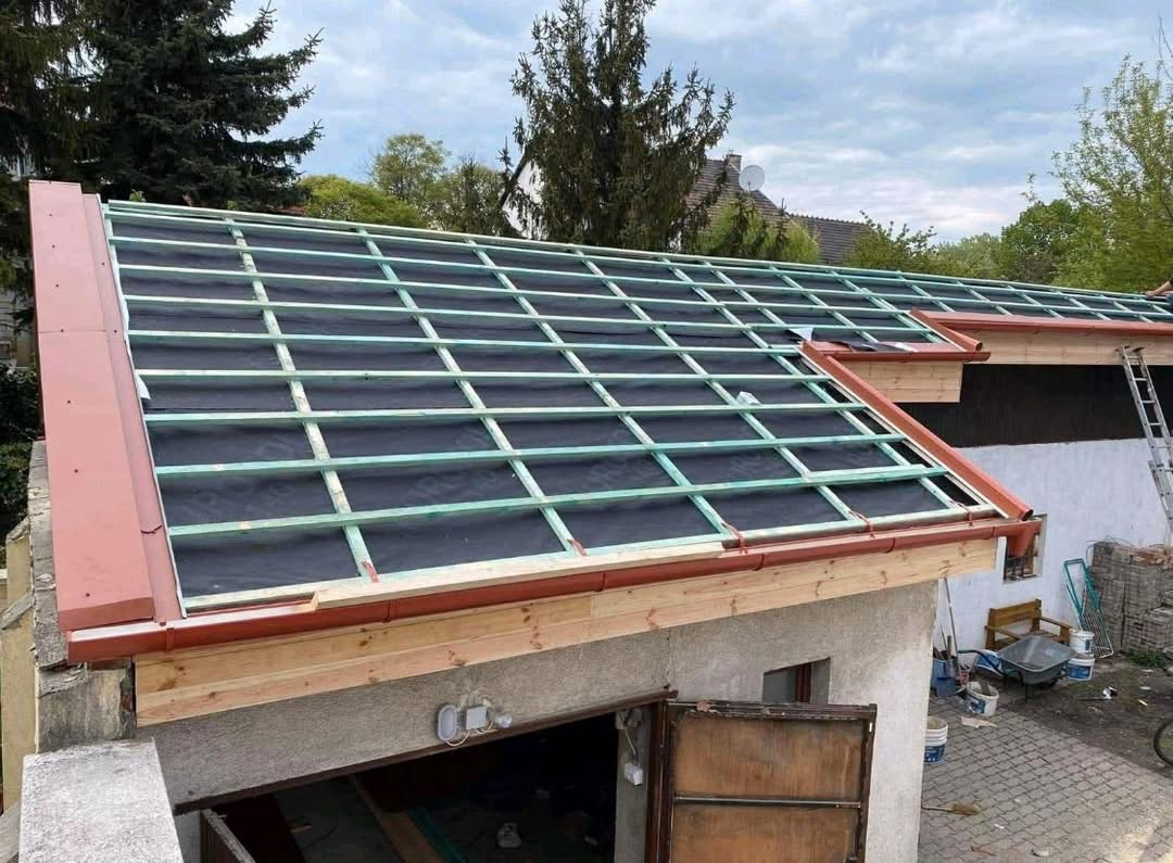 Dachumbau mit Solarmodulen