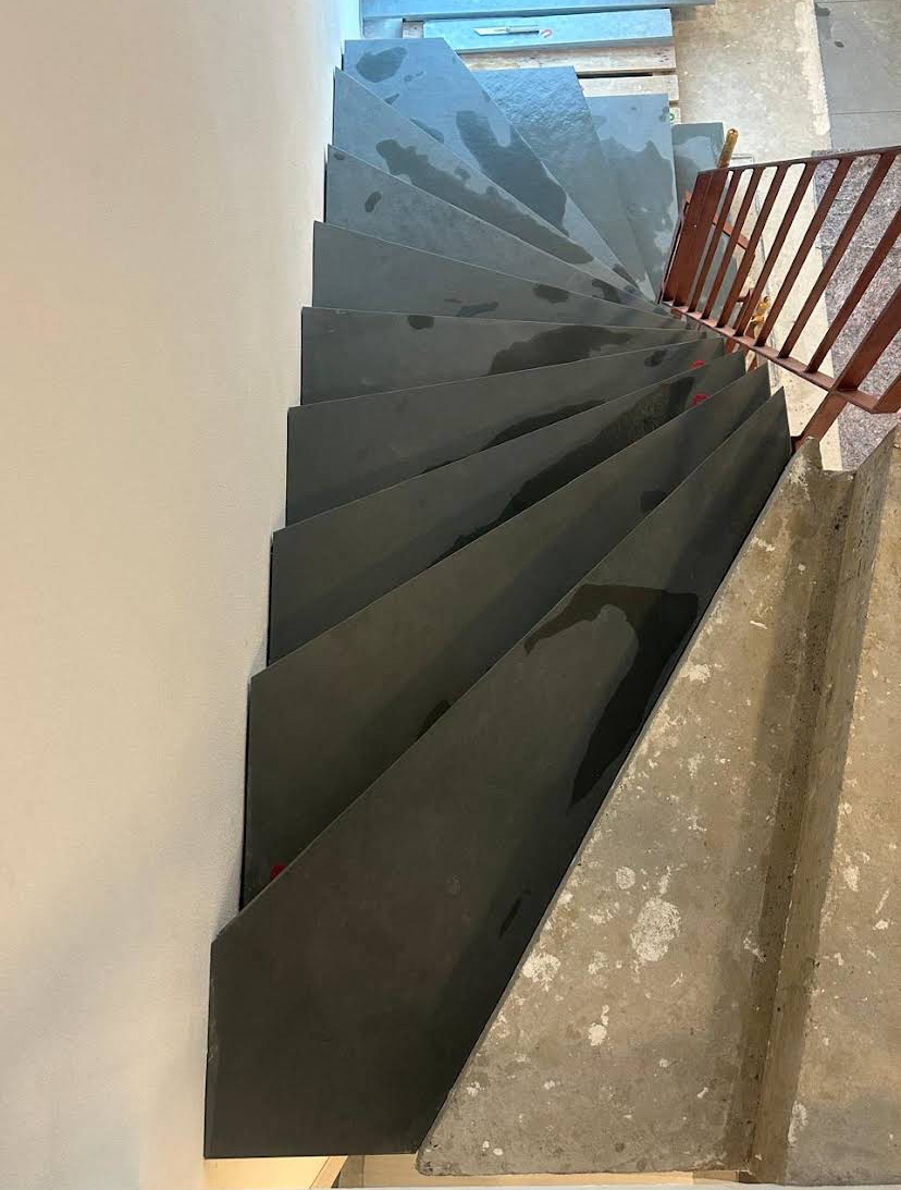 Spiraltreppe VD Fliesen