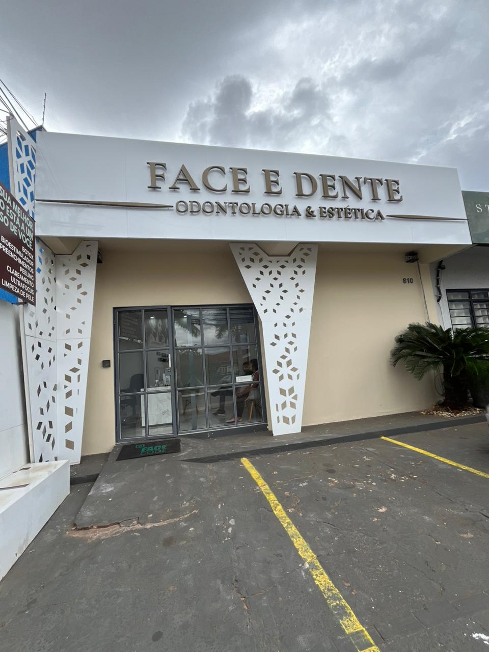 Fachada Essenza Odontologia