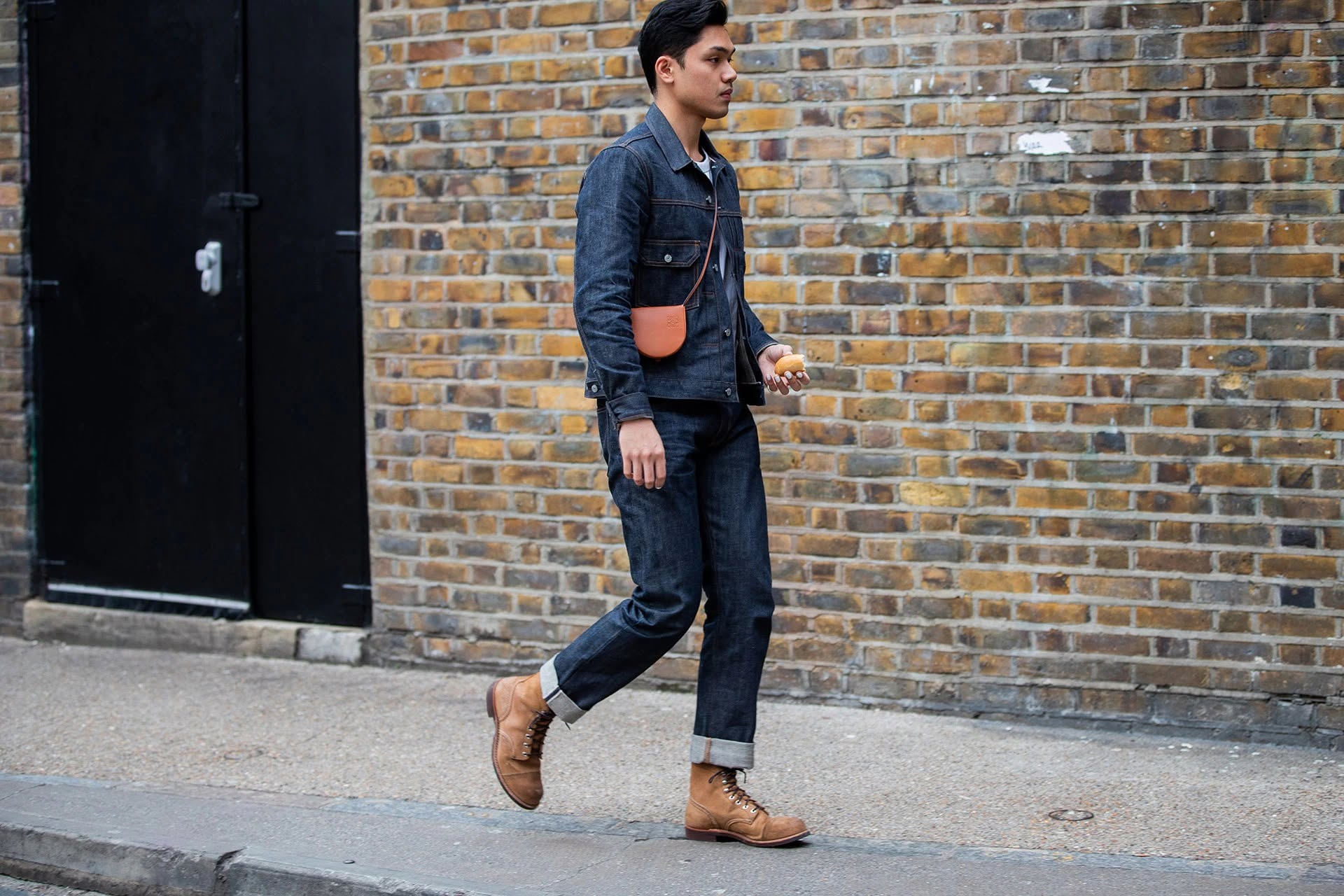 Street style raw denim