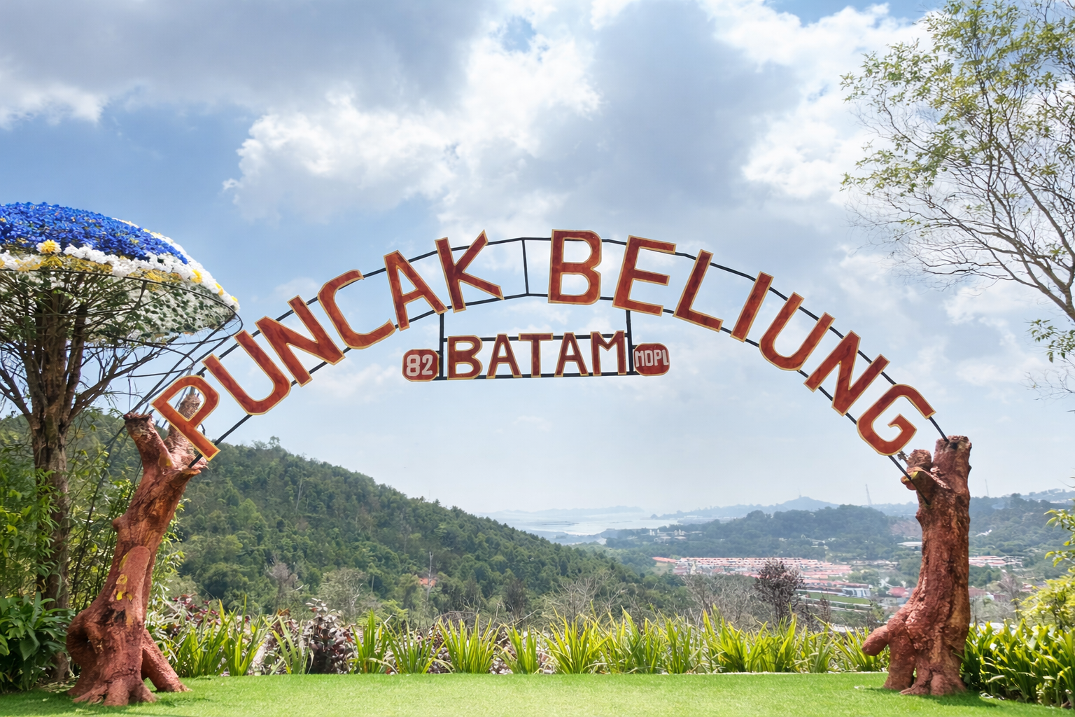 Puncak Beliung Batam — Wisata Alam Kepulauan Riau