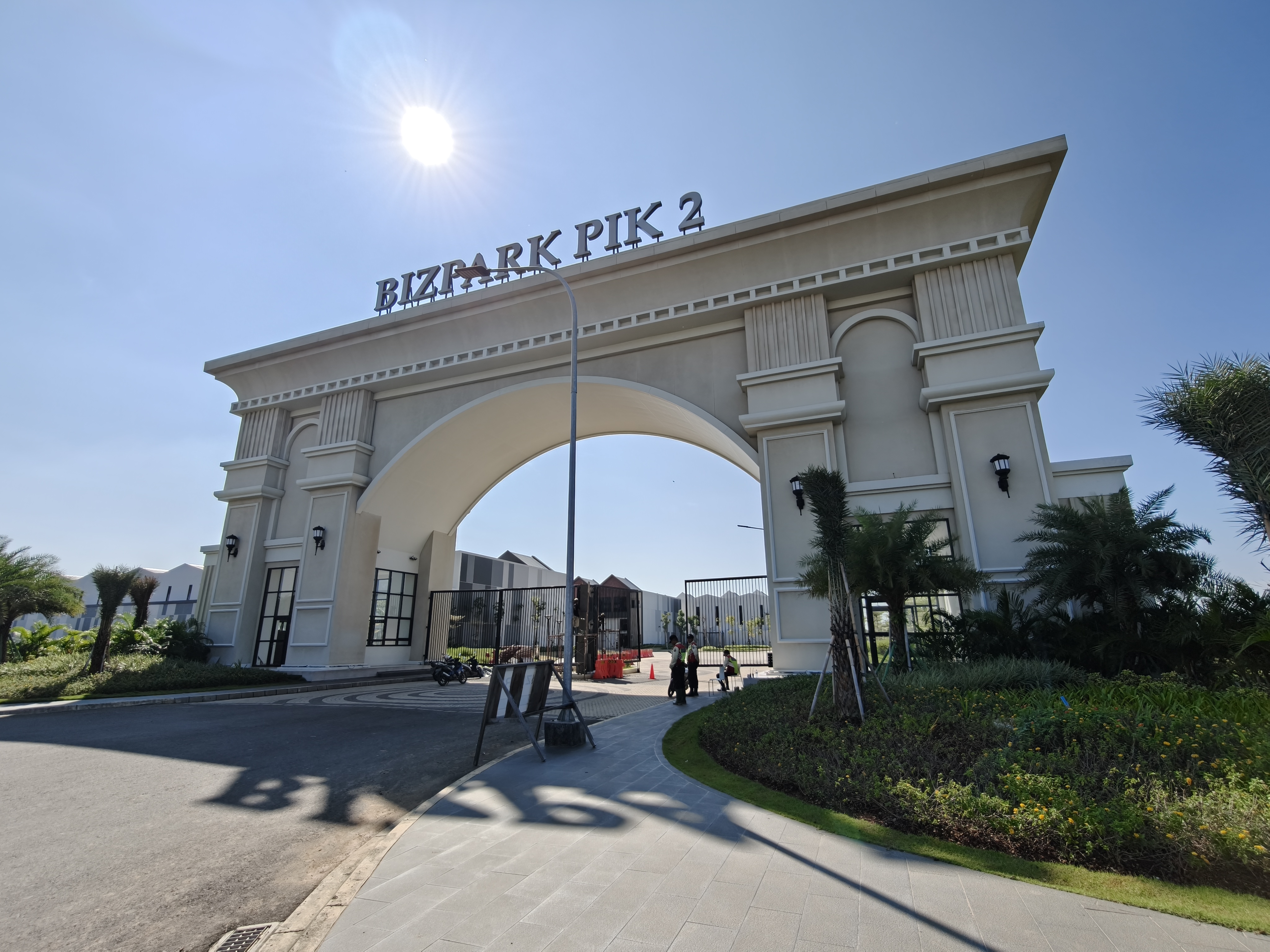 Bizpark PIK 2 Gate