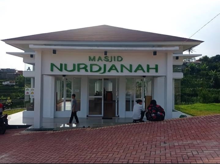 Masjid Nurdjanah dalam Komplek