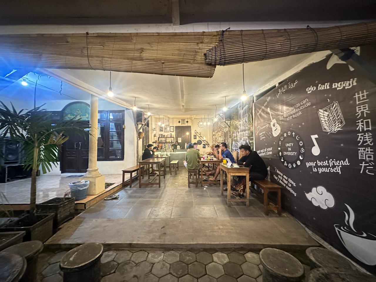 Suasana Kedai Sabdha 1