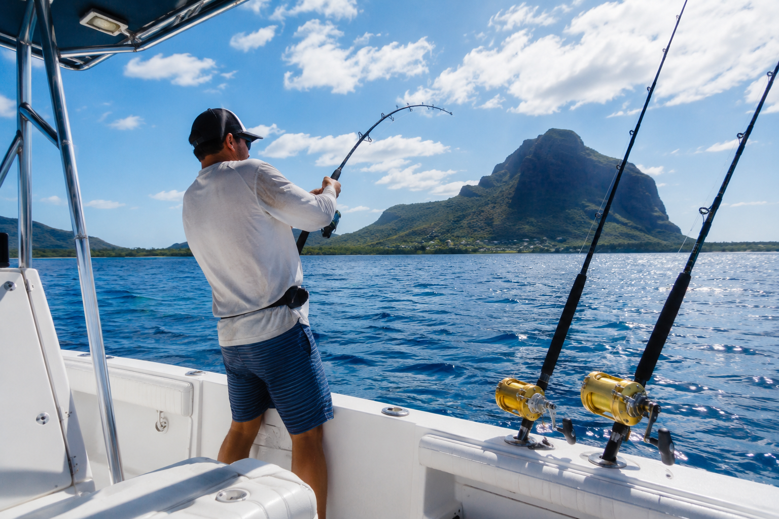 Deep sea fishing trip in Mauritius with rod and reel