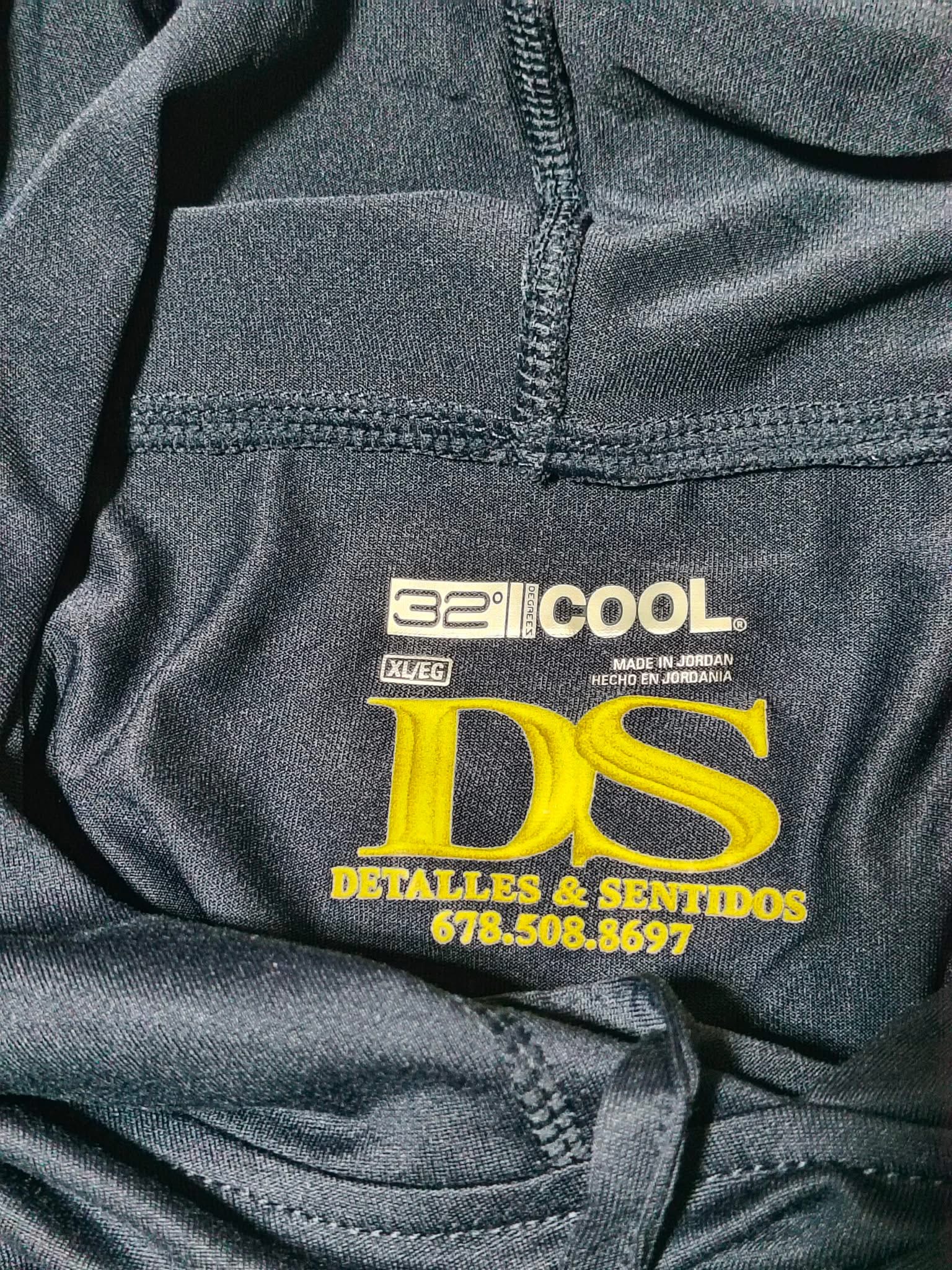 Etiqueta textil con el logo DS