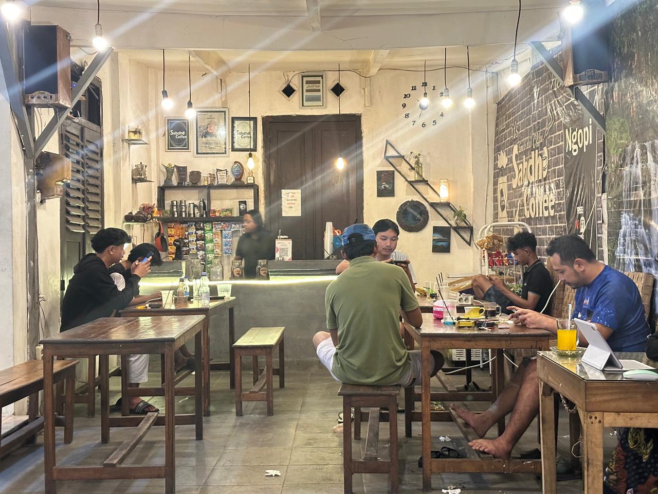 Suasana Kedai Sabdha 2